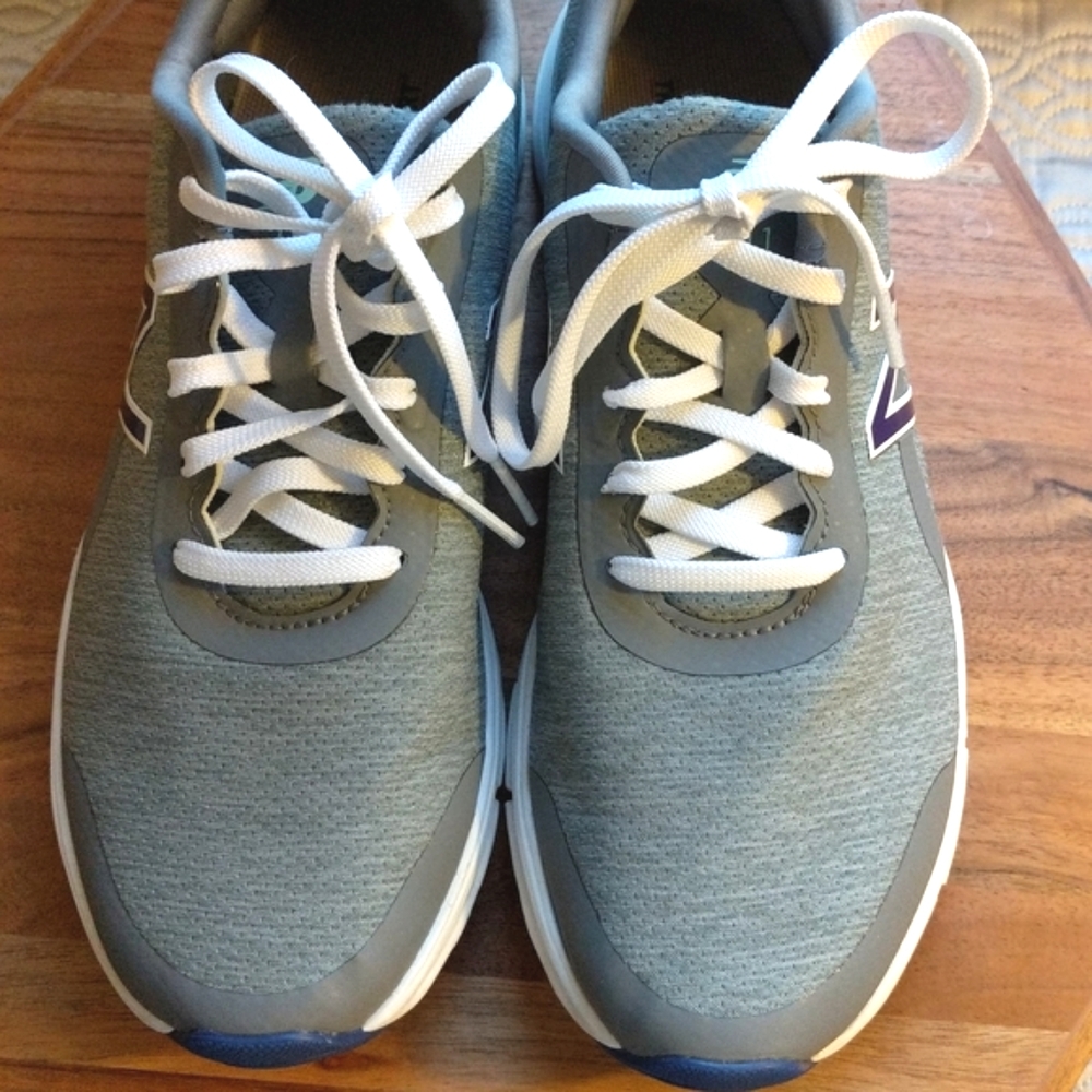 ❌SOLD❌New balance comfort pillow sneakers